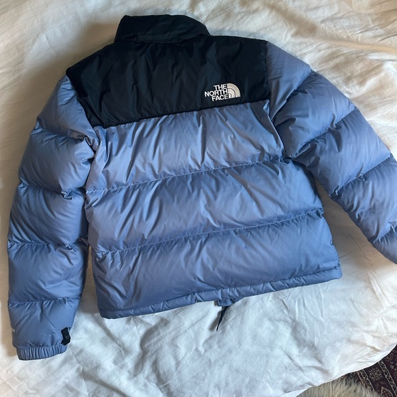 North face puffer jacket - Picture 2 of 4